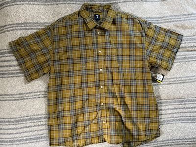 NWT Vans Men's Short Sleeve Plaid Button-Down Shirt Size XL Mustard Yellow / Green