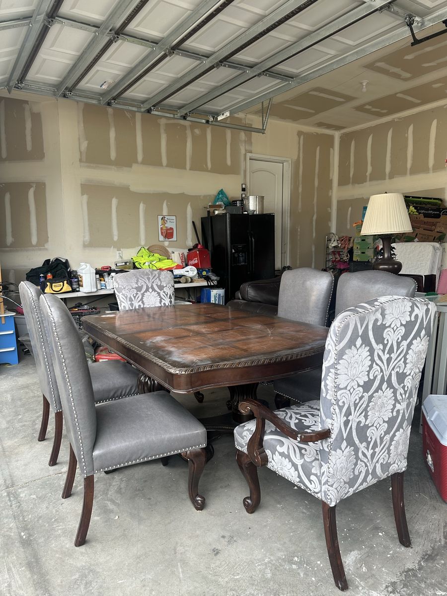 Traditional Wood Dining Table with 6 Upholstered Chairs Set