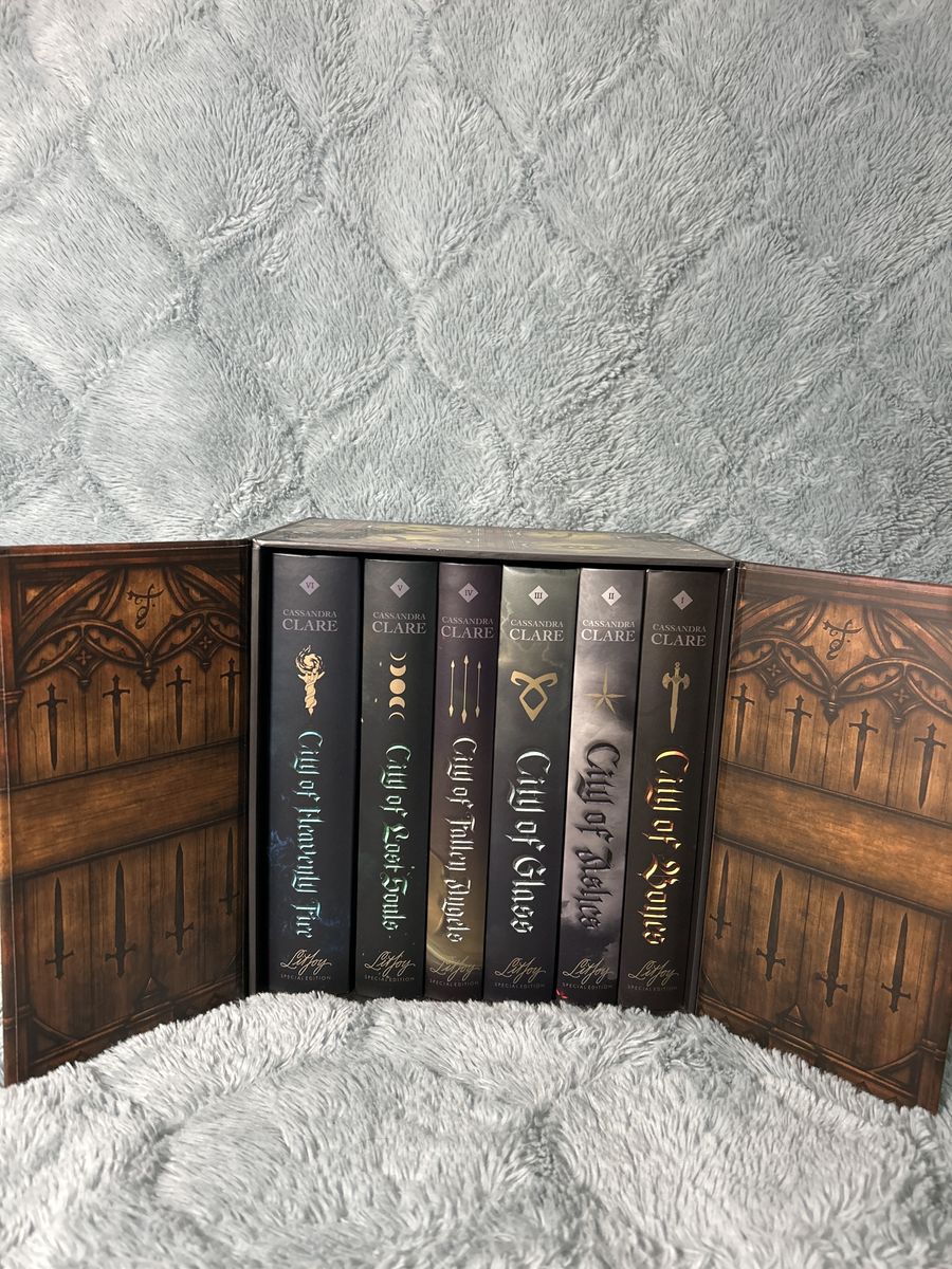 LitJoy DELUXE Set of City of Bones, ANNOTATED by Author Cassandra Clare