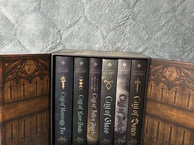 LitJoy DELUXE Set of City of Bones, ANNOTATED by Author Cassandra Clare