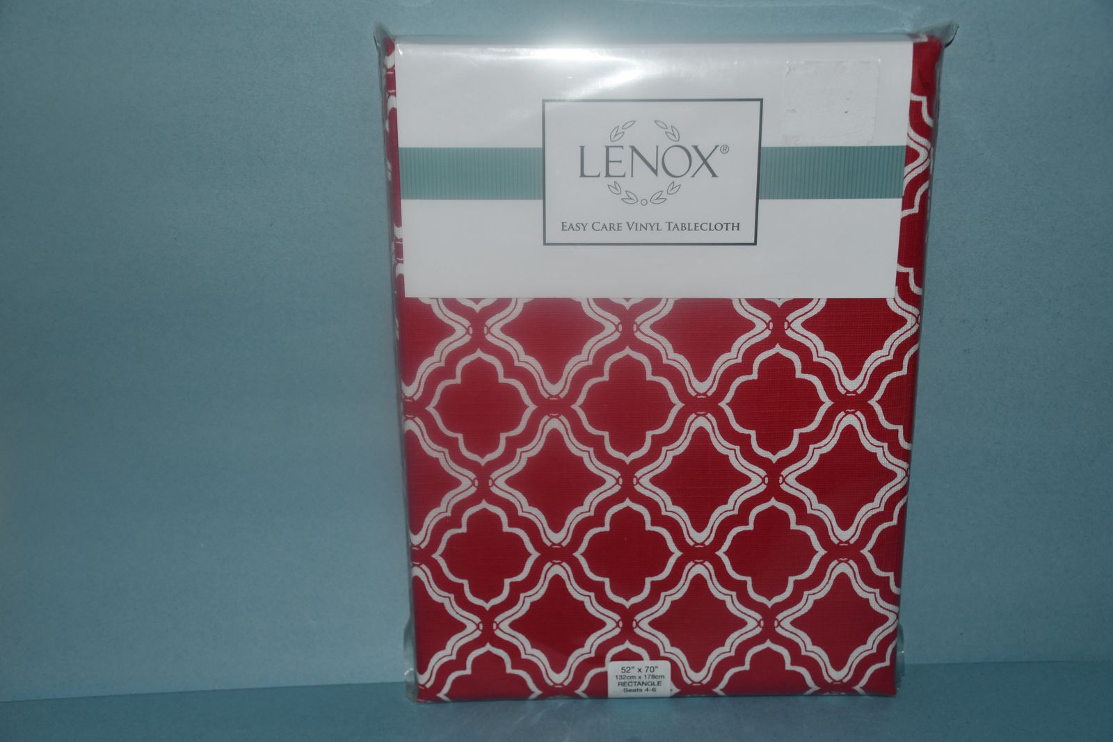 NEW "LENOX" RED & WHITE TABLECLOTH ~52" x 70" RECTANGLE ~ FLANNEL BACK VINYL ~ PRETTY PATTERN!
