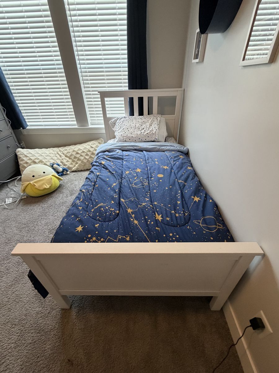 Twin Bed Frame With Mattress