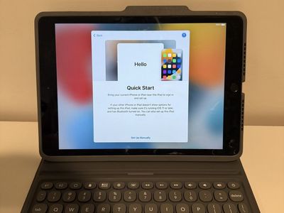 8th Gen iPad 128gb w/ ZAGG Folio Keyboard Case