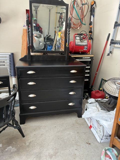 Main image 4