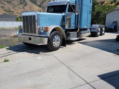 2000 Peterbuilt 379 long hood
