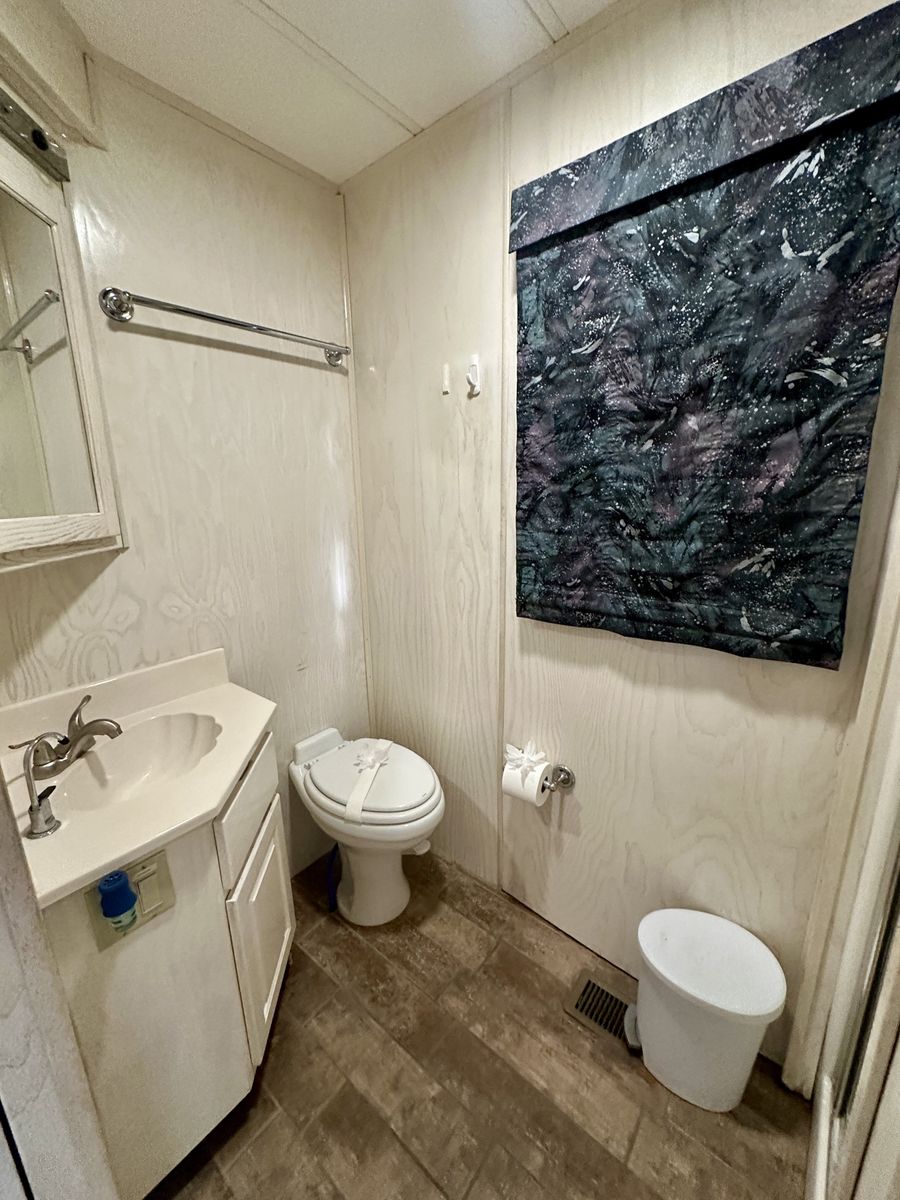 Main image 10