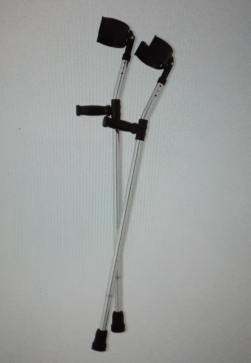 Medline Guardian Aluminum Adjustable Forearm Crutches for Users Height 5 ft to 6 ft 2 inch - 300 lbs Capacity