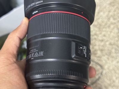 Canon ef 85mm f1.4 is like new