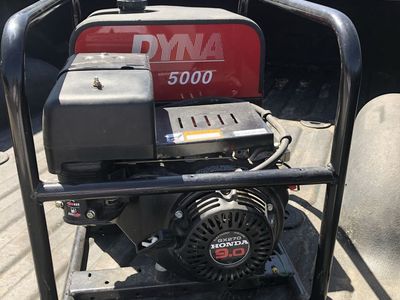 Dyna 5000 4000W Portable Generator with Honda 9.0 HP Engine, 120/240V