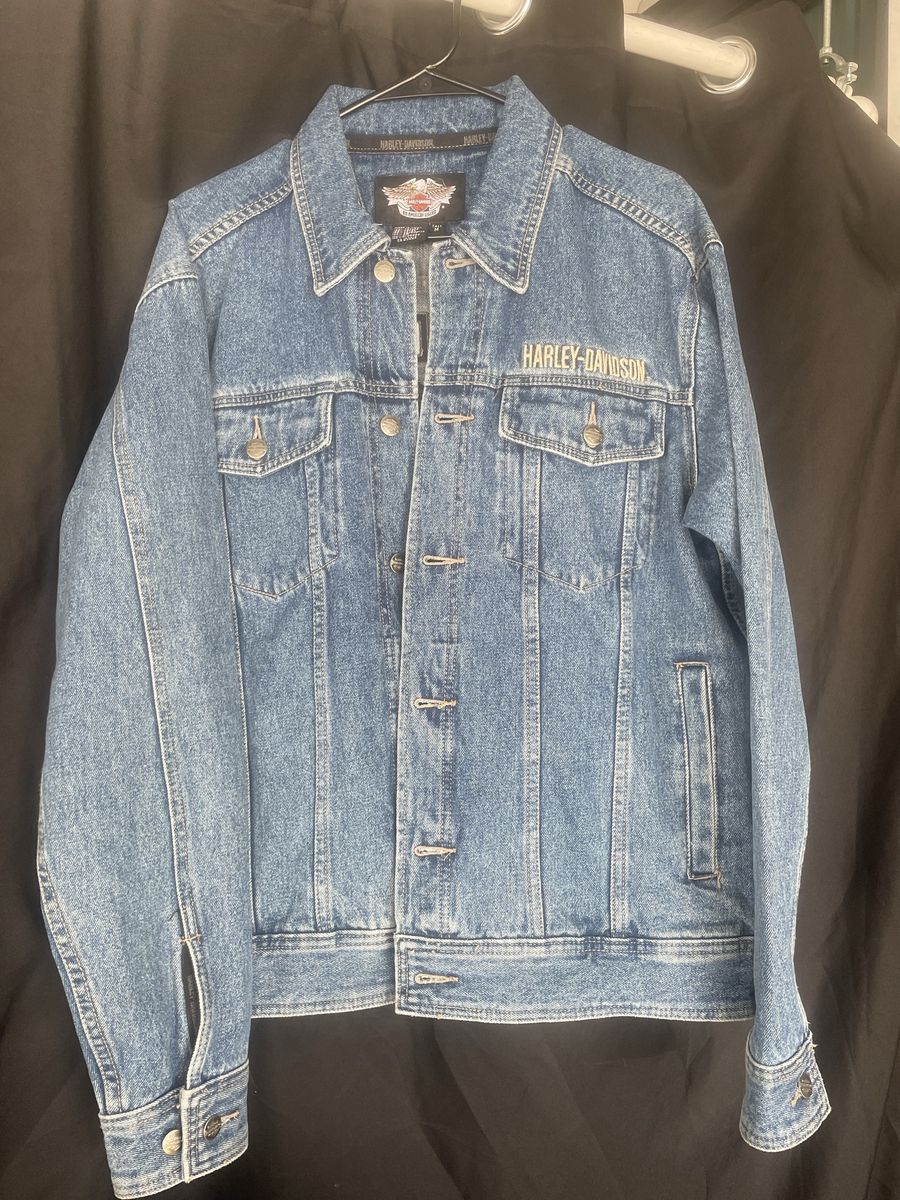 Harley-Davidson Men's Blue Denim Jean Jacket with Embroidered Logo - Size M