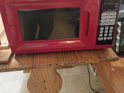 Hamilton Beach Countertop Microwave Red