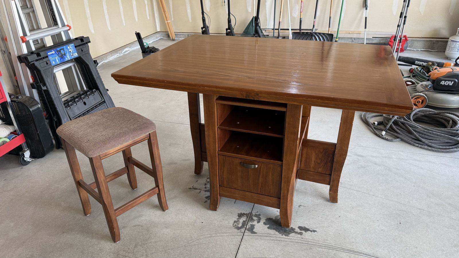 Dining Table & Stools