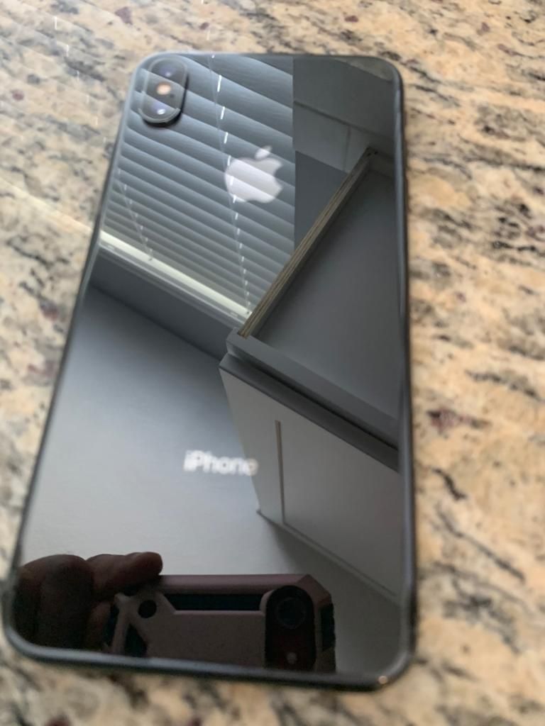 Iphone 8 64GB - Only AT&T