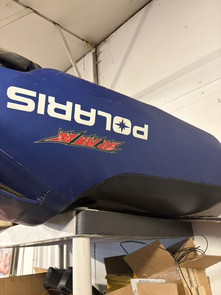 Polaris Edge seats And Other Parts