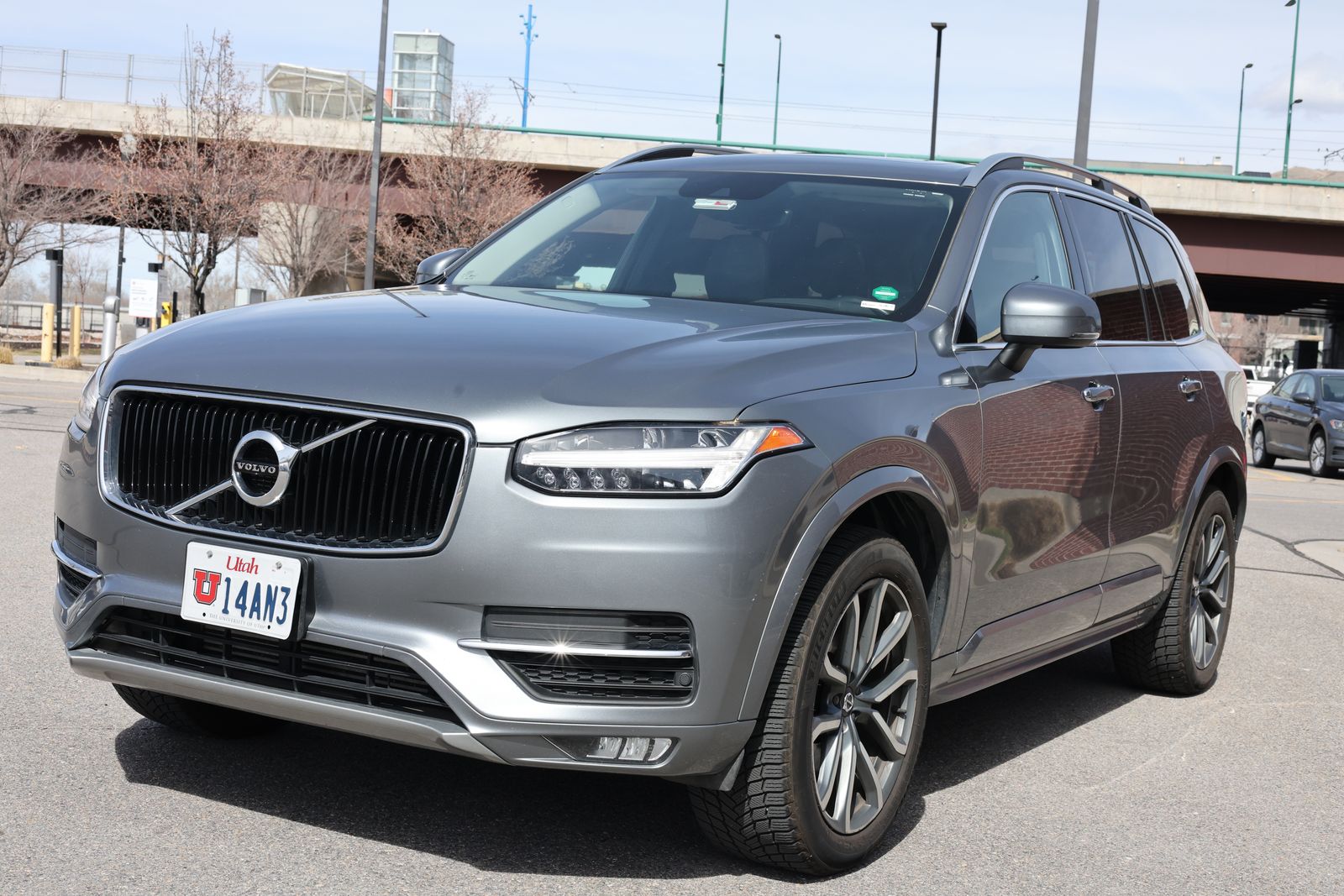 2019 Volvo XC90 T6 Momentum
