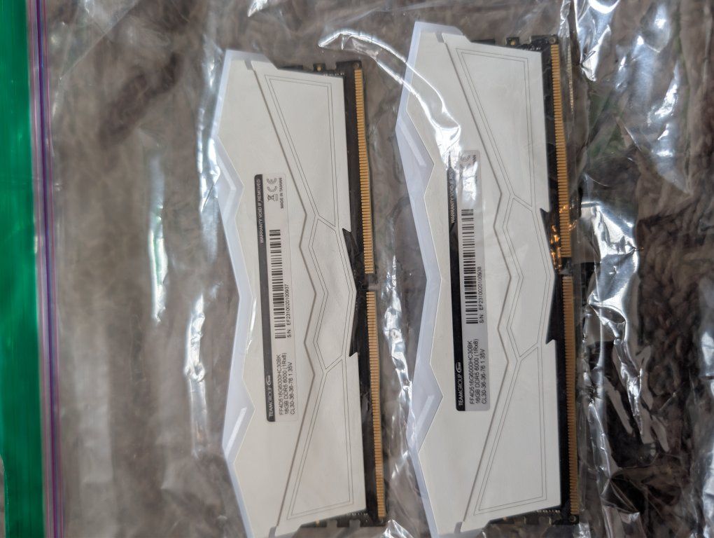 Team Group T-FORCE DELTA RGB 32GB (2x16GB) PC5-480