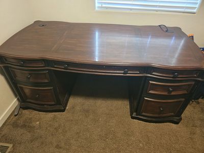 Beautiful Desk!