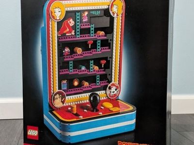 LEGO Donkey Kong Arcade Set #72051 - New In Box