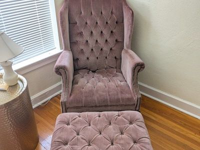 Armchair with Ottoman – Great Condition
