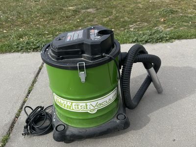 PowerSmith PAV101 10 Amp 3 Gallon vacuum