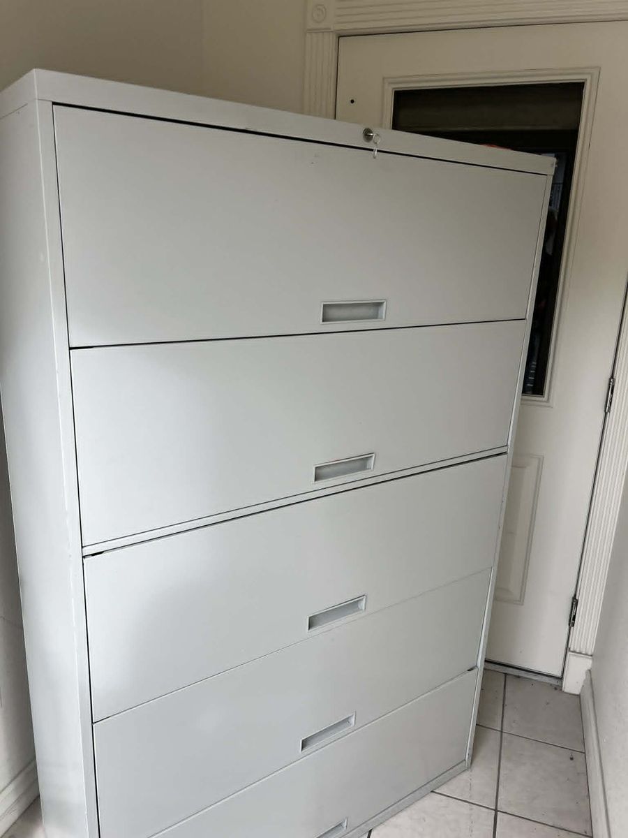 4 Drawer Lateral File Cabinet