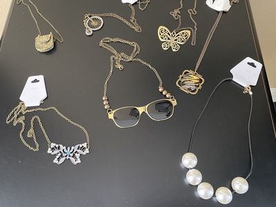 NEW! Beautiful Long Fun Necklaces - Bike-Purse-Butterfly’s-Sunglasses-Pearls - C PIX