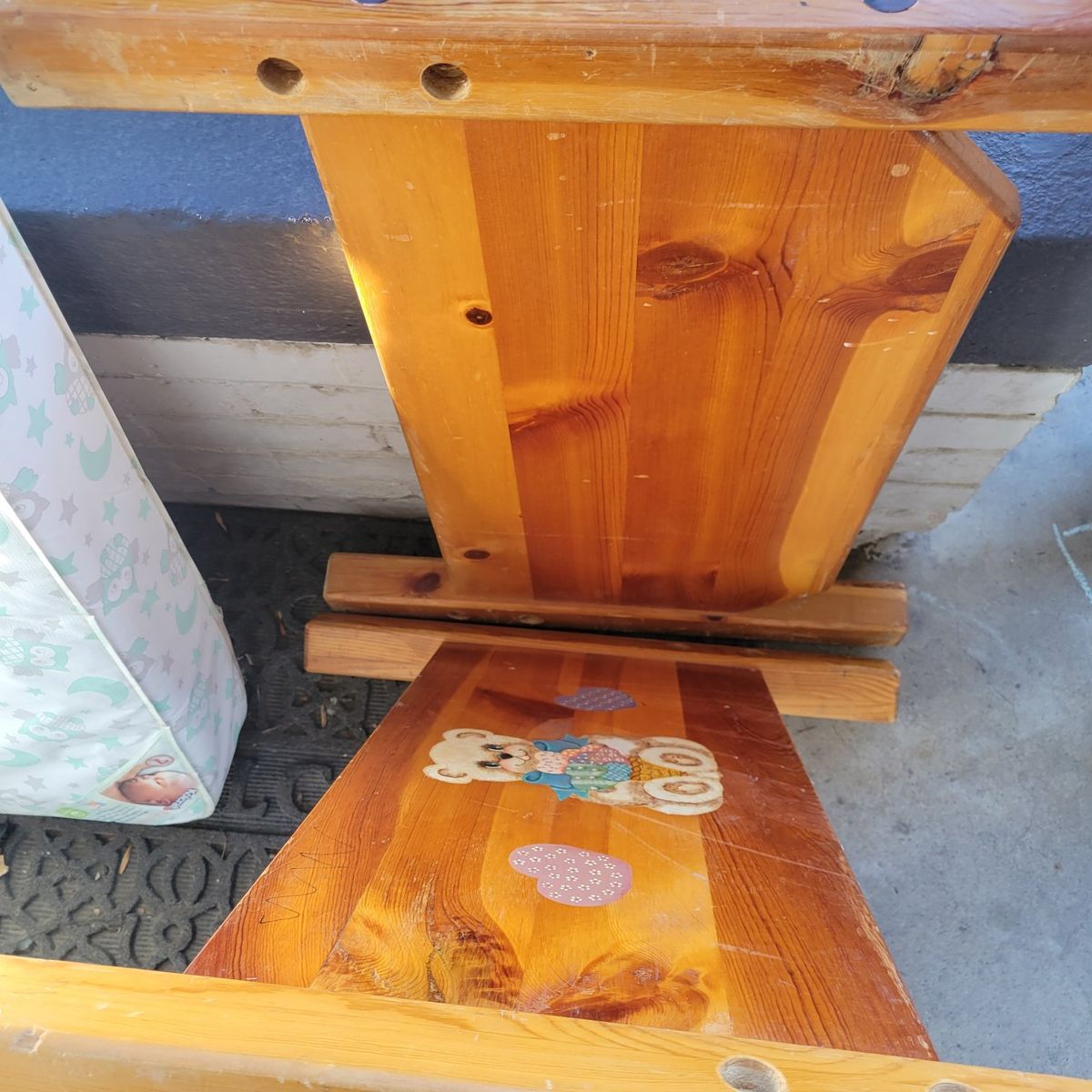 solid wood toddler bed