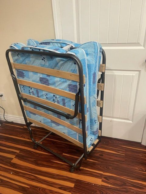 Folding Rollaway Bed