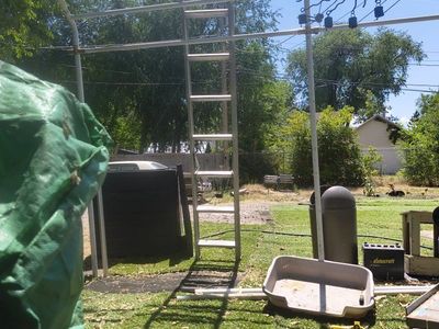 Used Aluminum Ladder - 8-rung, Extension Type, Fair Condition
