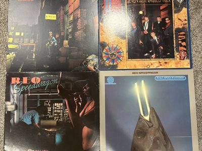 LOT 15 VINYL RECORDS REO SPEEDWAGON DAVID BOWIE DURAN DURAN