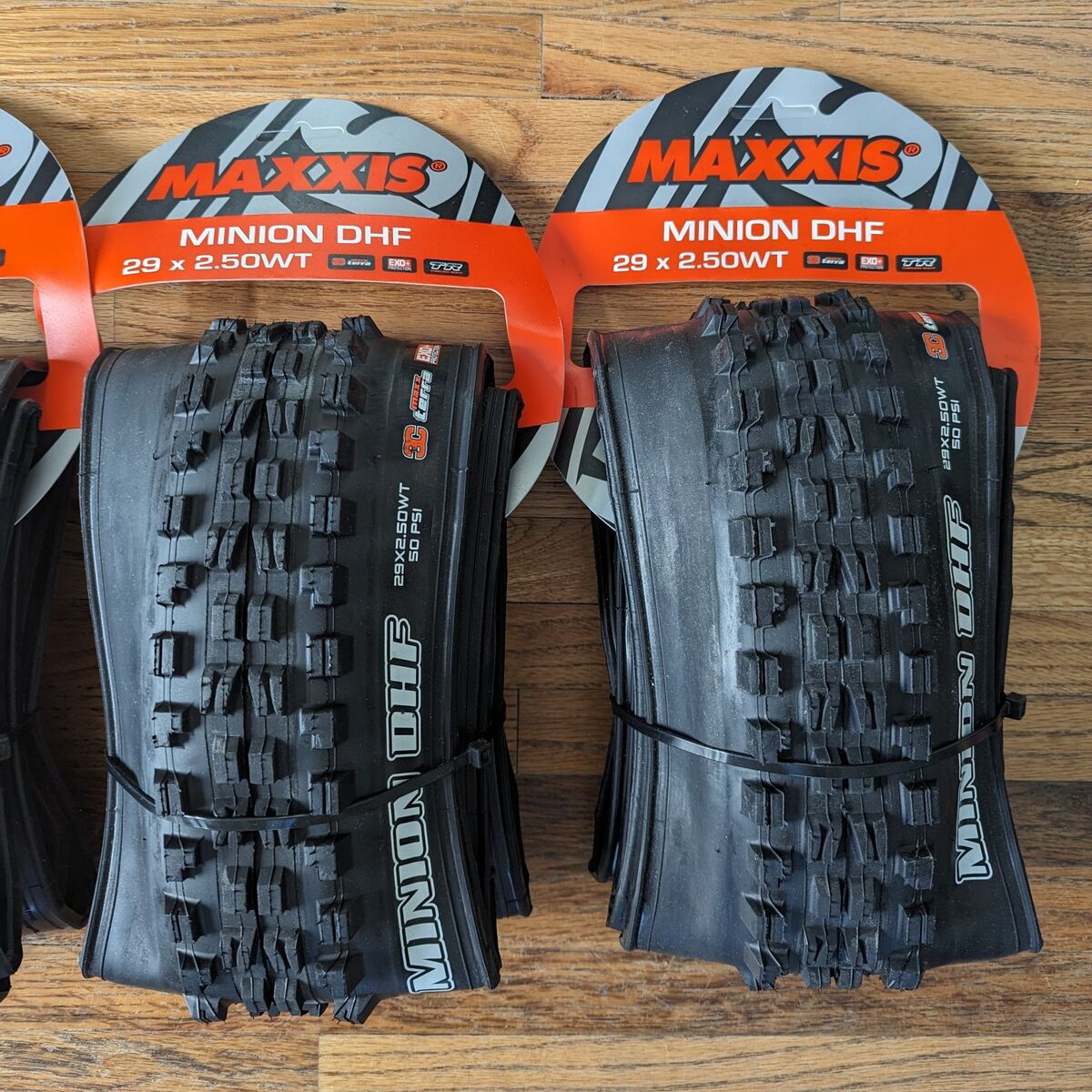Maxxis Minion DHF 29" x 2.5" - 3C/EXO+