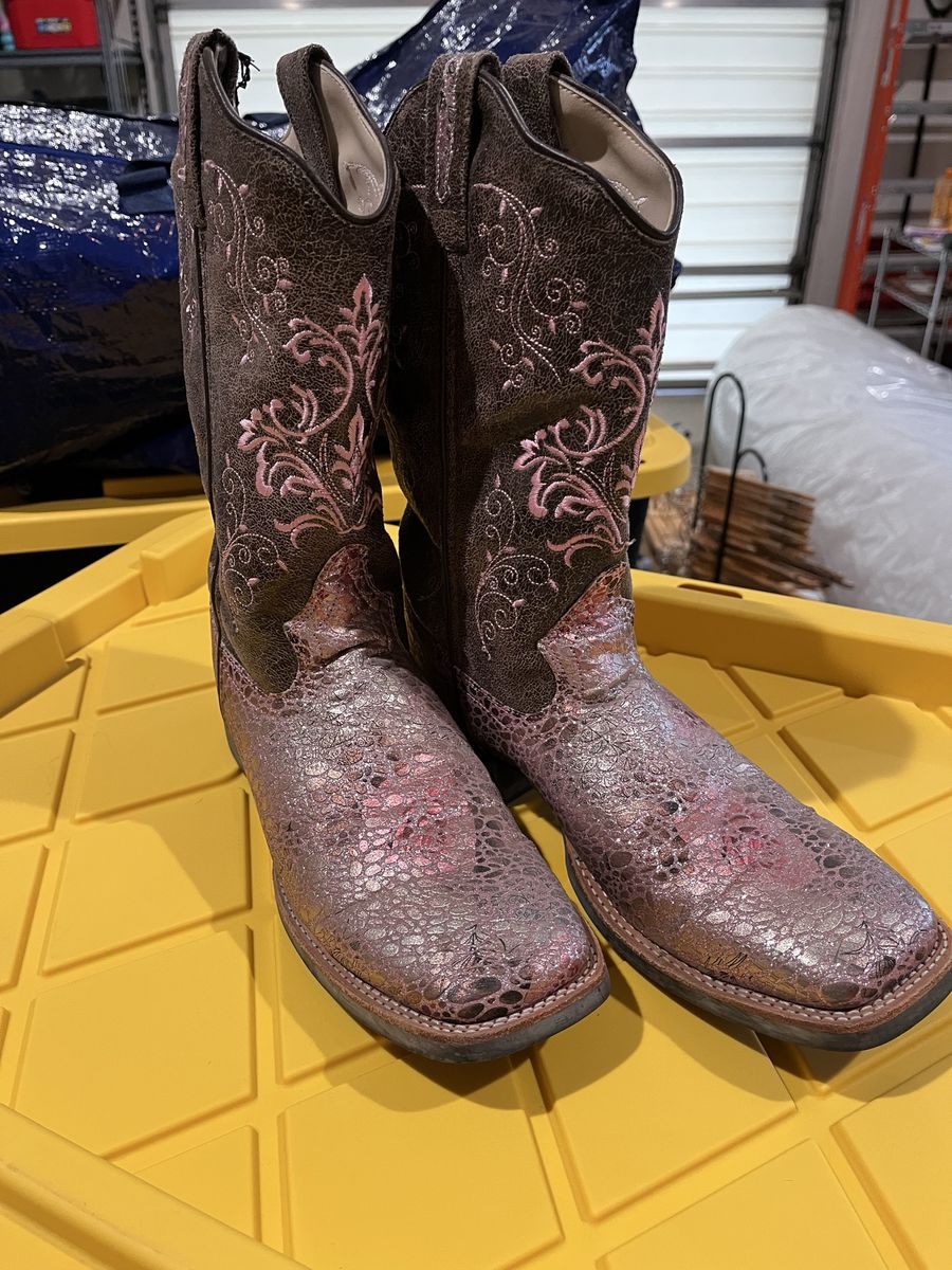 Women’s Cowgirl Boots OBO