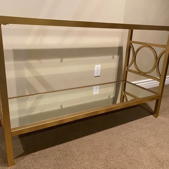 Gold & Glass Console Table – Modern Glam Style