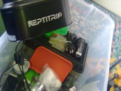 Reptile supplies lot like new condition