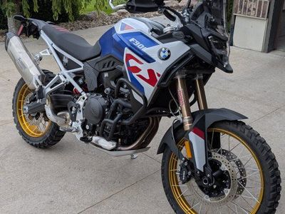 2024 BMW F900GS 1100 miles