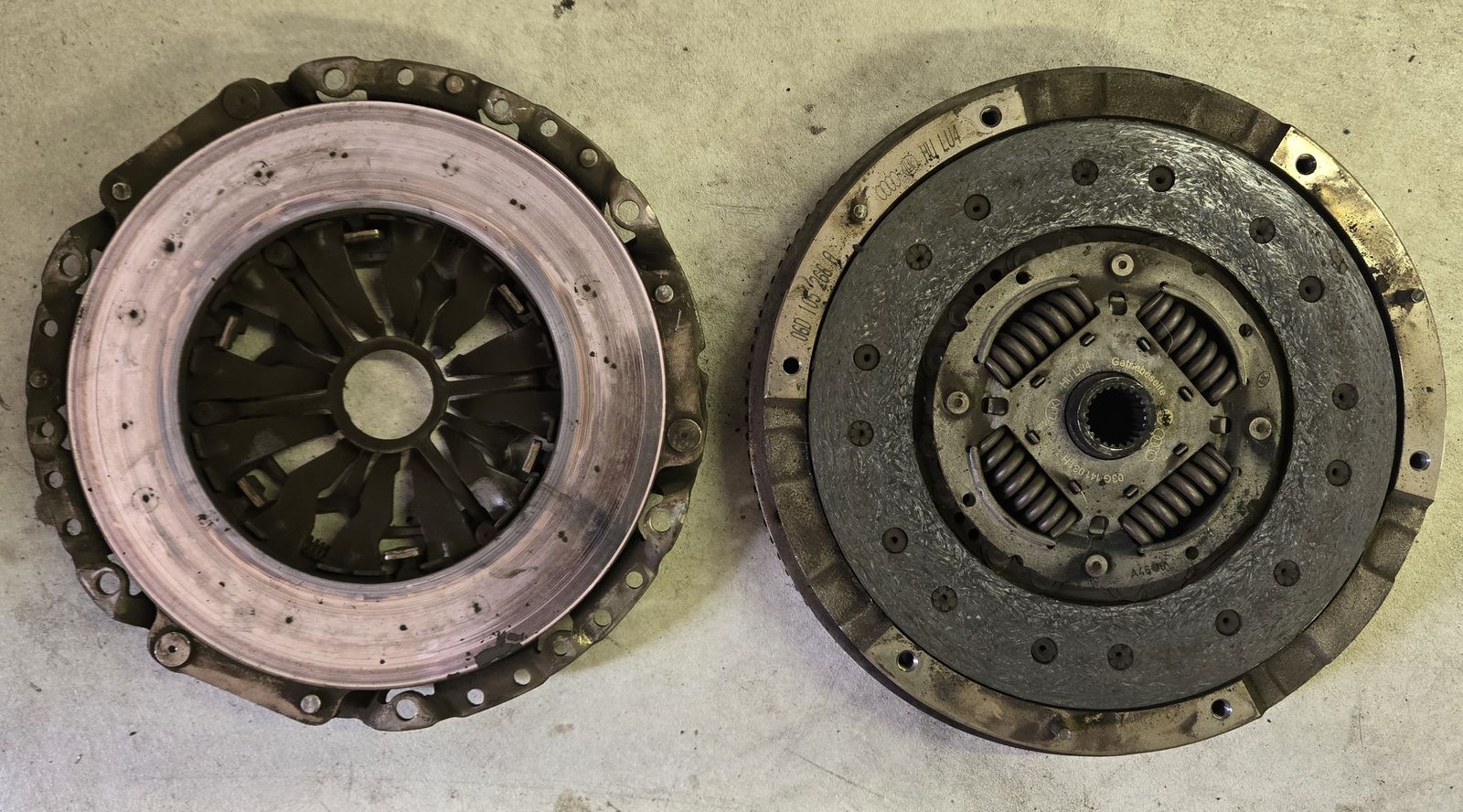 OEM Take-Off Clutch Kit + Dual Mass Flywheel + Slave Cylinder From 2006 Audi A4 2.0T 6-Speed Manual