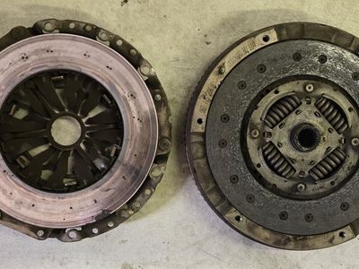 OEM Take-Off Clutch Kit + Dual Mass Flywheel + Slave Cylinder From 2006 Audi A4 2.0T 6-Speed Manual