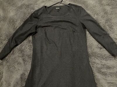 Women's size small dress with pockets