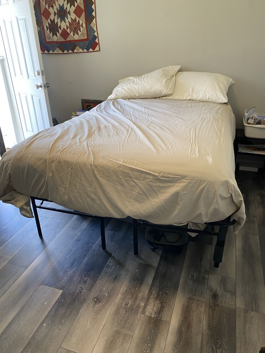 Full size Bed, blankets & dresser