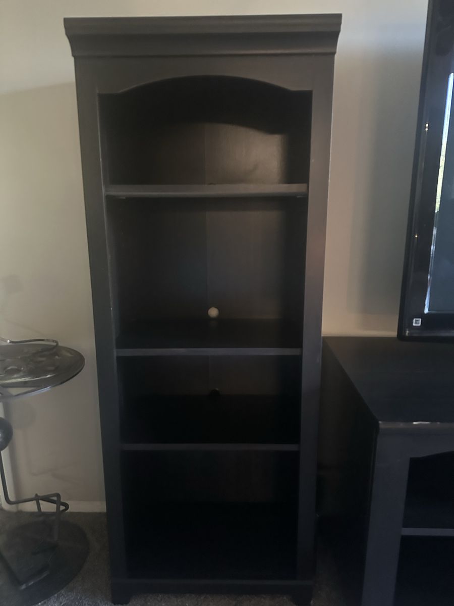 Main image 6
