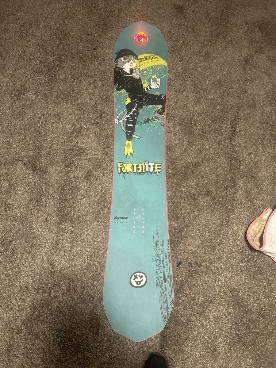 Kemper Fortnite Battle Royale Meowscles Snowboard