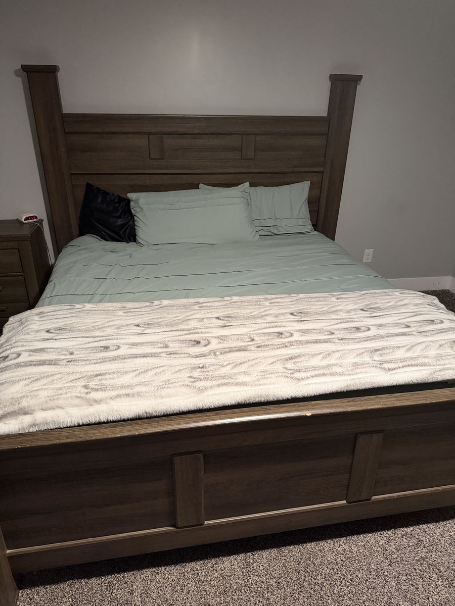 Rustic Wood King Size Platform Bed Frame with Tall Headboard