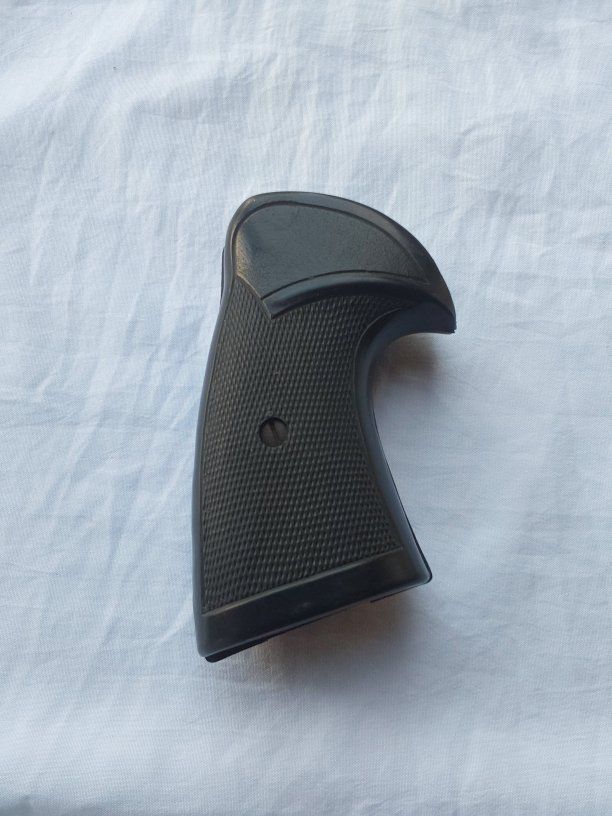 S & W  N frame graps