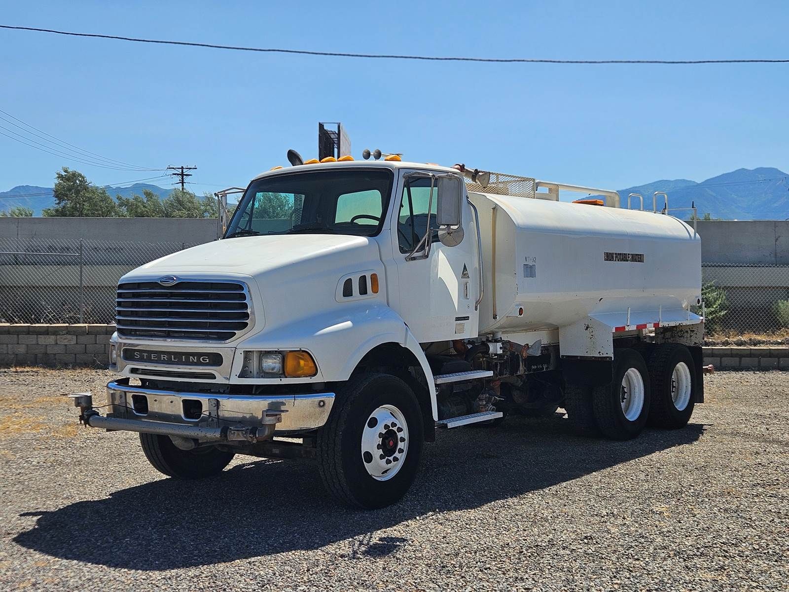 2005 Sterling LT9500 Water Truck