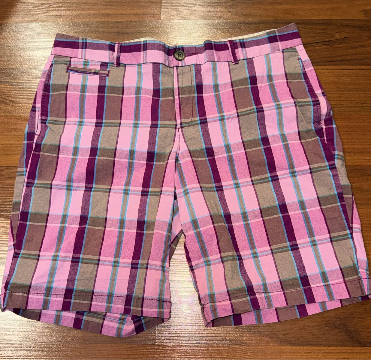 Women’s Size 14 Dockers Pink Plaid shorts