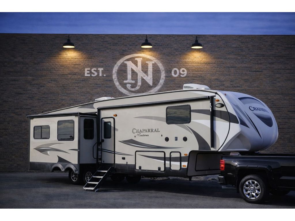 2016 Coachman Chaparal M-336