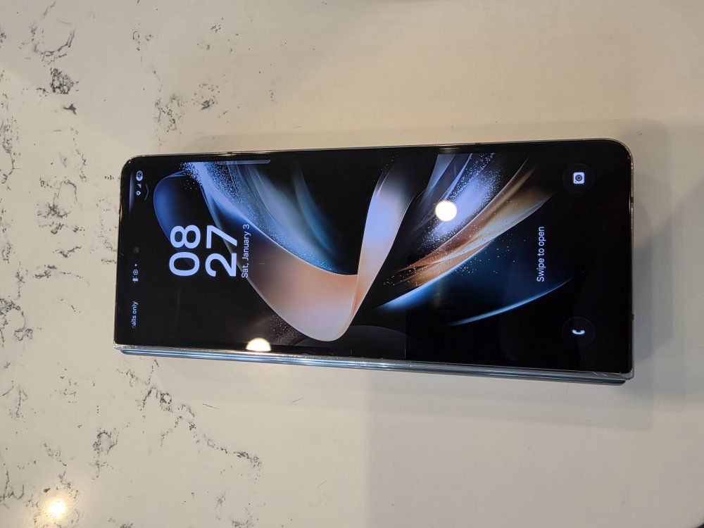 Samsung Z Fold 4 256 Gig T-Mobile