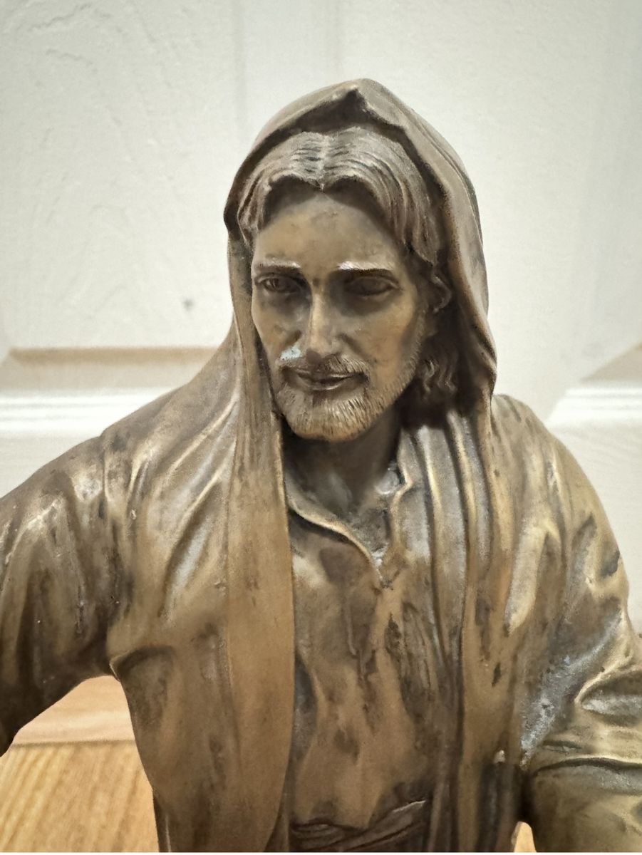 Main image 13
