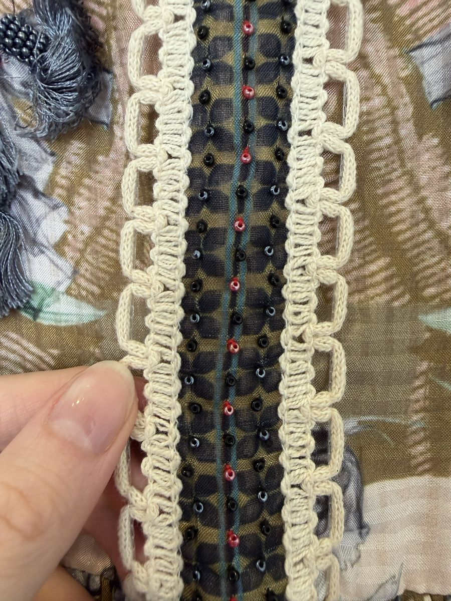 Main image 7
