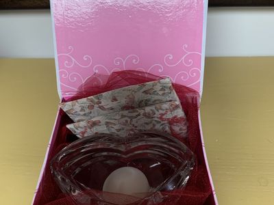 Mikasa Crystal Candle Holder And 2 Sachets